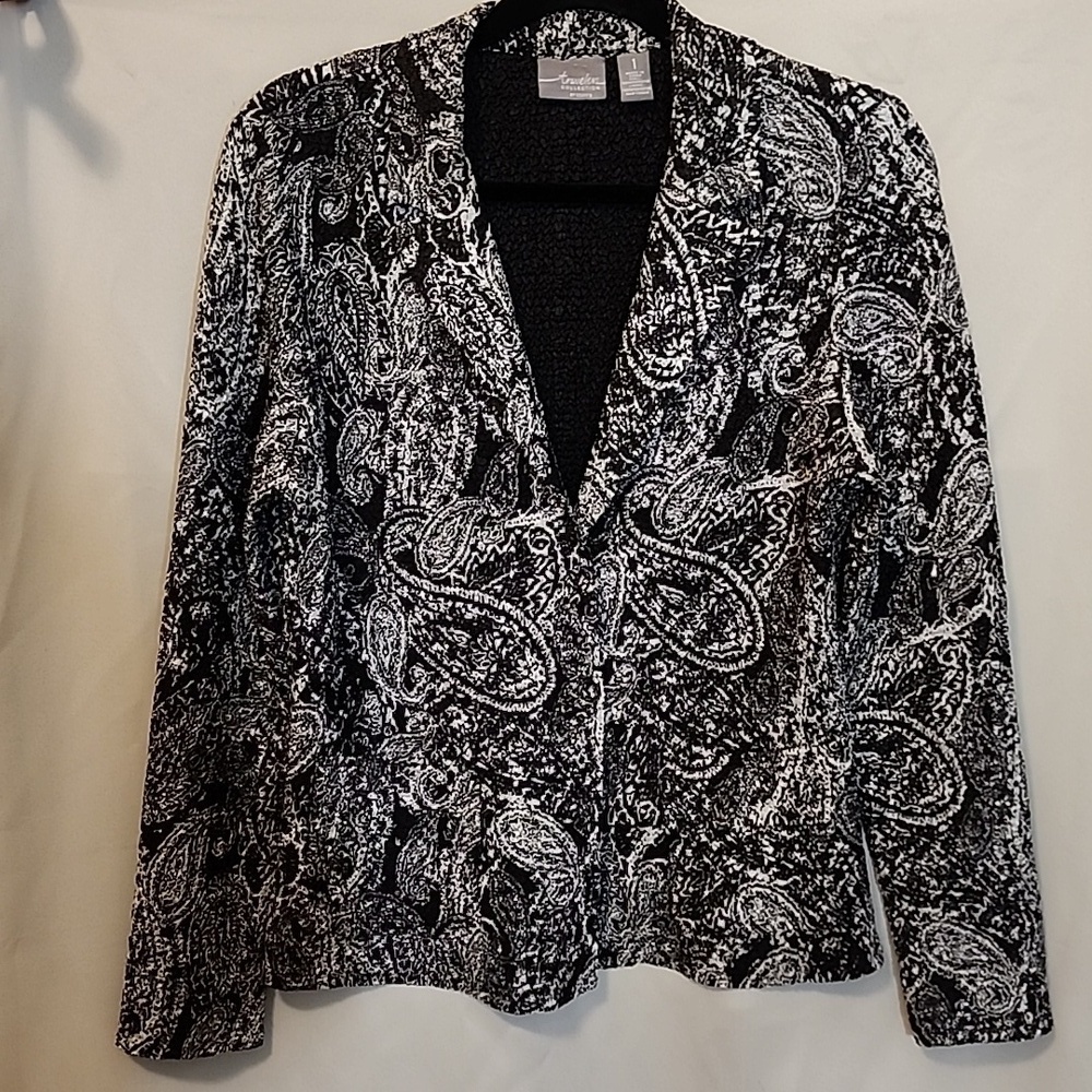 Travelers B/W Crinkle Paisley Jacket Size 1 (m) Chico